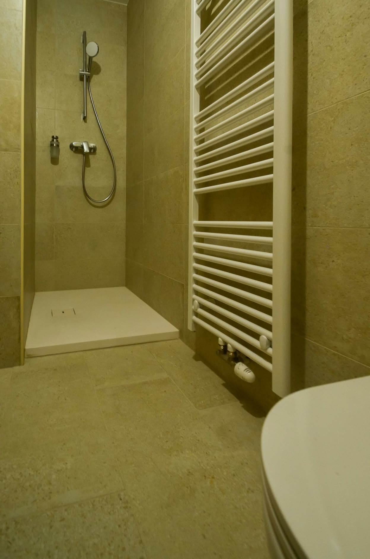 Apartmán 3: Sprcha v koupelně